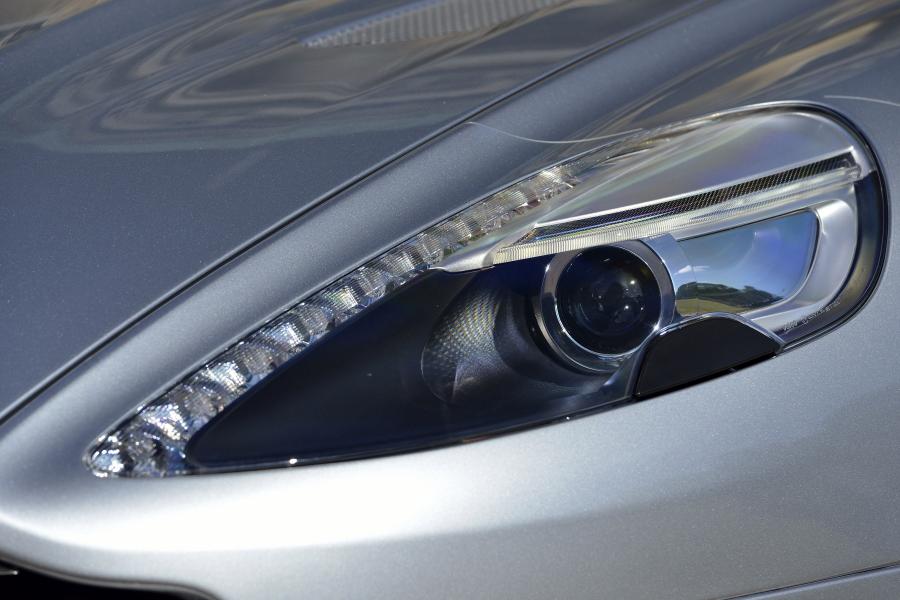 Детали экстерьера Aston Martin Vanquish 2012 года  (WW) (фото 82 из 167)